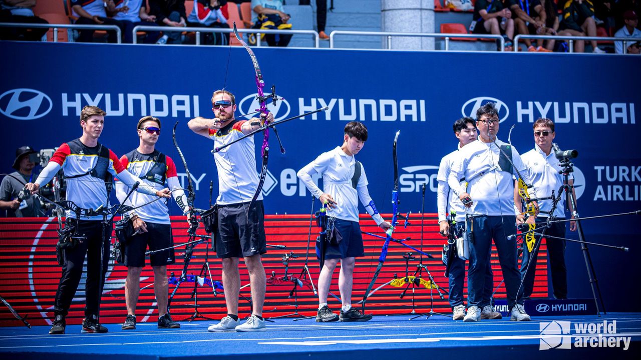 Foto: WA / Gehen mit Weltcup-Silber aus Korea in den Final Qualifier nach Antalya: Jonathan Vetter, Moritz Wieser und Florian Unruh hier im Finale gegen Korea.