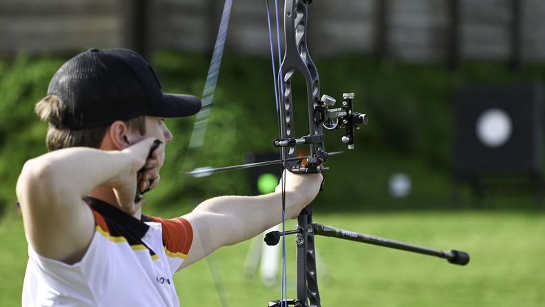Foto: Eckhard Frerichs / Ruven Flüß nutzte seine Chance und wird in Essen seine erste EM bei den Erwachsenen schießen. Foto: Eckhard Frerichs / Ruven Flüß nutzte seine Chance und wird in Essen seine erste EM bei den Erwachsenen schießen.