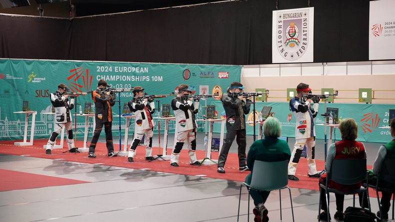 Foto: ESC / In einem packenden Bronzematch unterlagen die Luftgewehr-Männer den Ungarn 14:16.